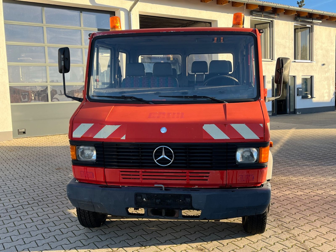 Mercedes-Benz 714D Doka Pritsche - Bestelwagen open laadbak, Bestelwagen met dubbele cabine: afbeelding 3 Mercedes-Benz 714D Doka Pritsche - Bestelwagen open laadbak, Bestelwagen met dubbele cabine: afbeelding 3