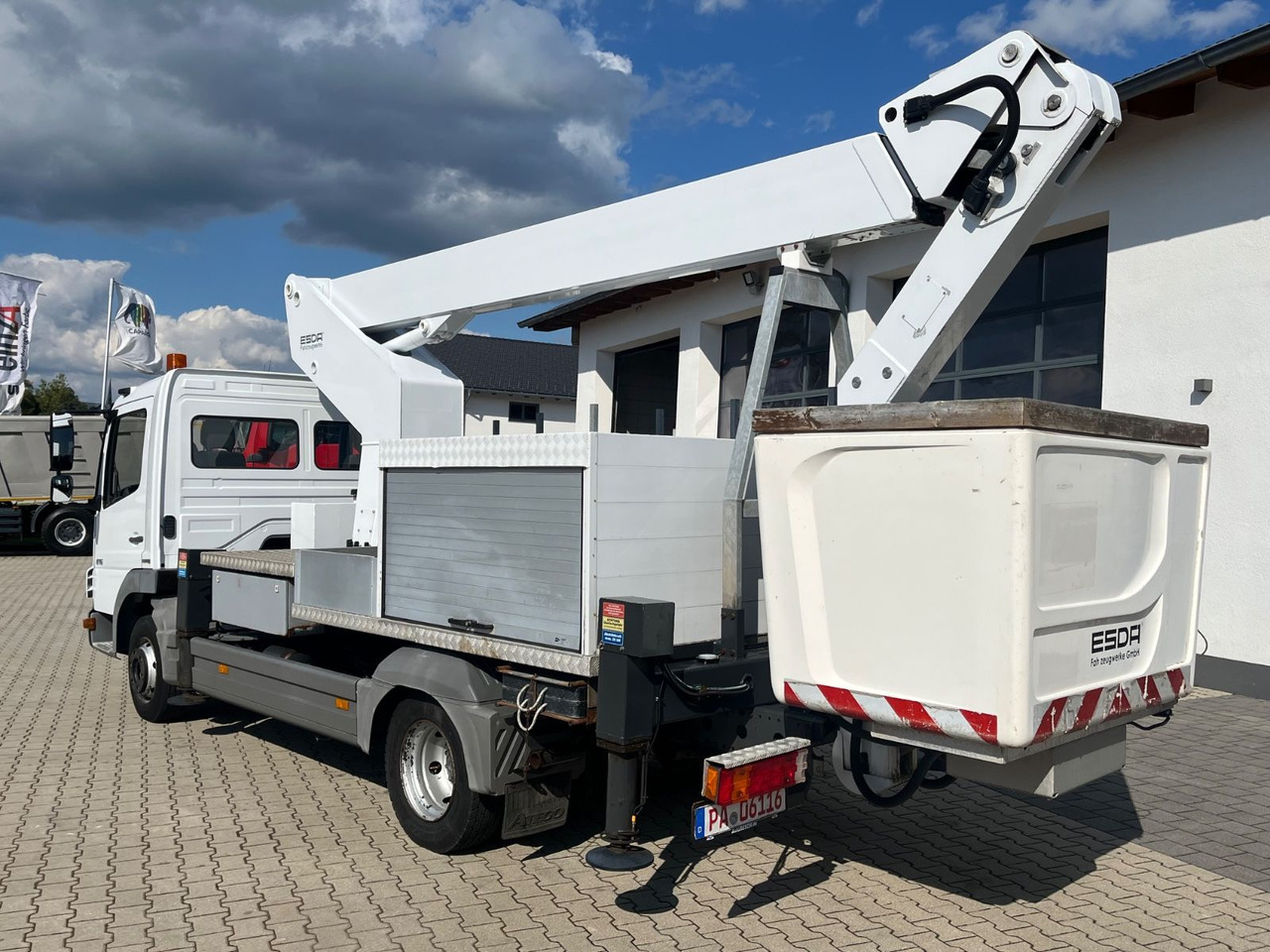 Mercedes-Benz Atego 816 ESDA TG 1800 Steiger 1000V isoliert - Vrachtwagen hoogwerker: afbeelding 5 Mercedes-Benz Atego 816 ESDA TG 1800 Steiger 1000V isoliert - Vrachtwagen hoogwerker: afbeelding 5