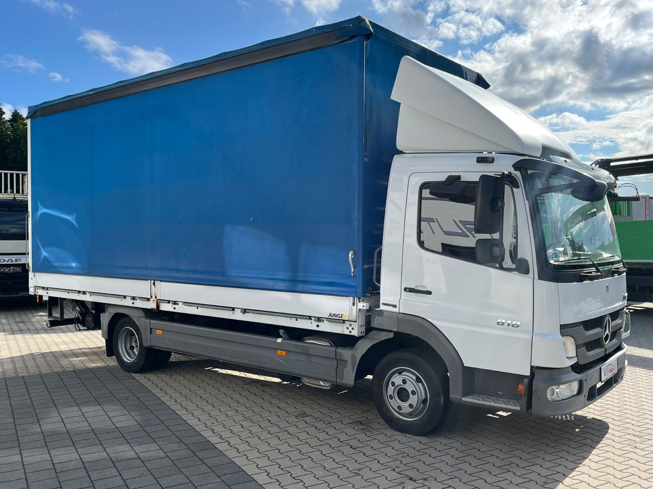 Mercedes-Benz Atego 818 Klima Sperre 74100KM 2,70 Ladehöhe - Schuifzeilen bestelwagen: afbeelding 2 Mercedes-Benz Atego 818 Klima Sperre 74100KM 2,70 Ladehöhe - Schuifzeilen bestelwagen: afbeelding 2