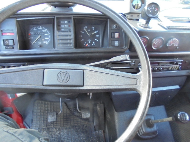 Buscamper VOLKSWAGEN T3 Syncro 4X4 1.9 TD Wie neu!: afbeelding 10