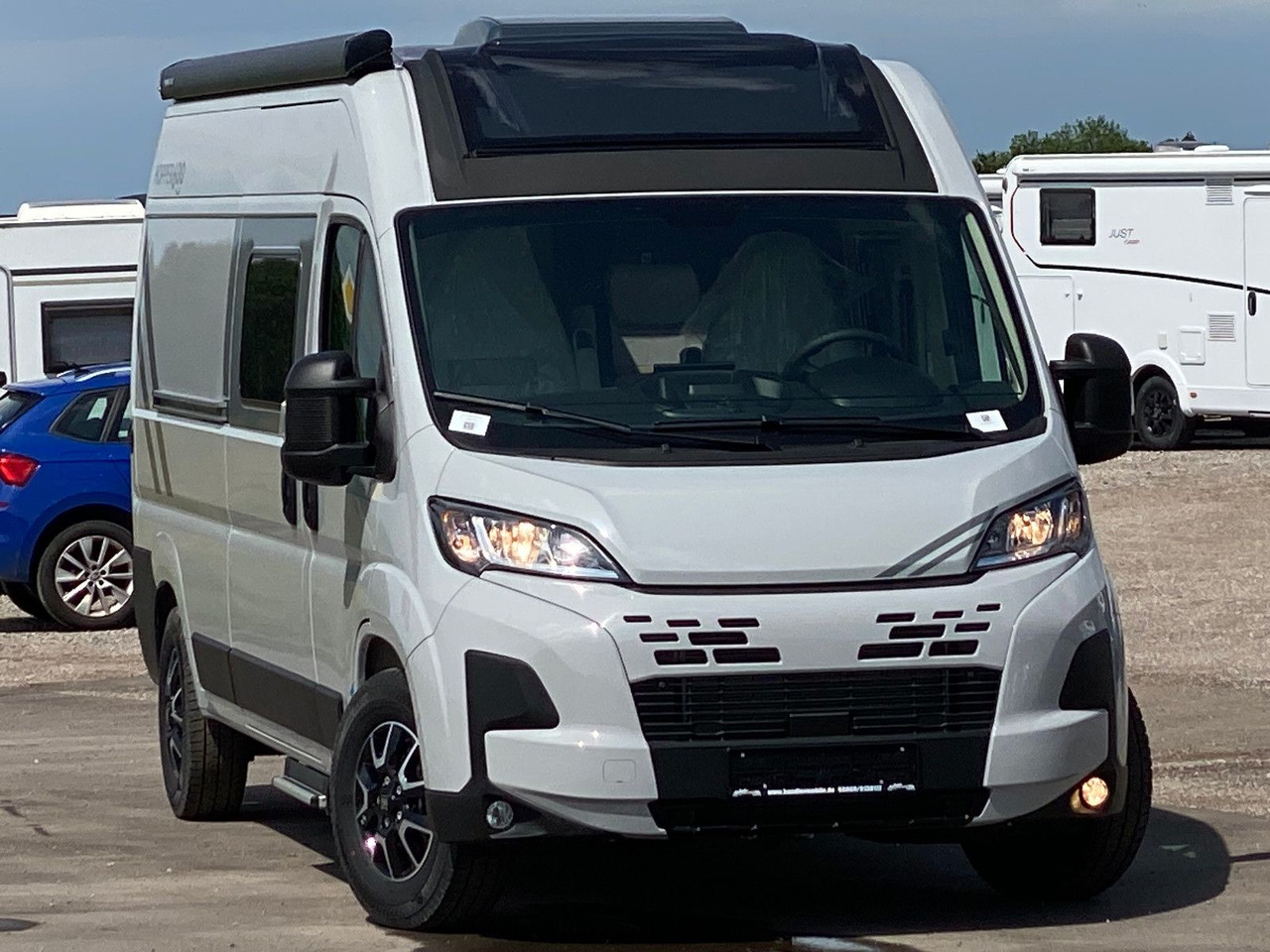 Carado CV 600 Dieselheizung,Skyroof,Autmatik, whiteLabl - Buscamper: afbeelding 3 Carado CV 600 Dieselheizung,Skyroof,Autmatik, whiteLabl - Buscamper: afbeelding 3