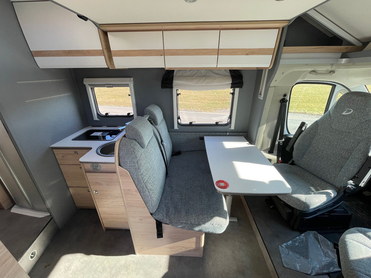 Half integraal camper Dethleffs Just T 7052 EB mit Hubbett,Fiat,Markise,RFK,Navi: afbeelding 11