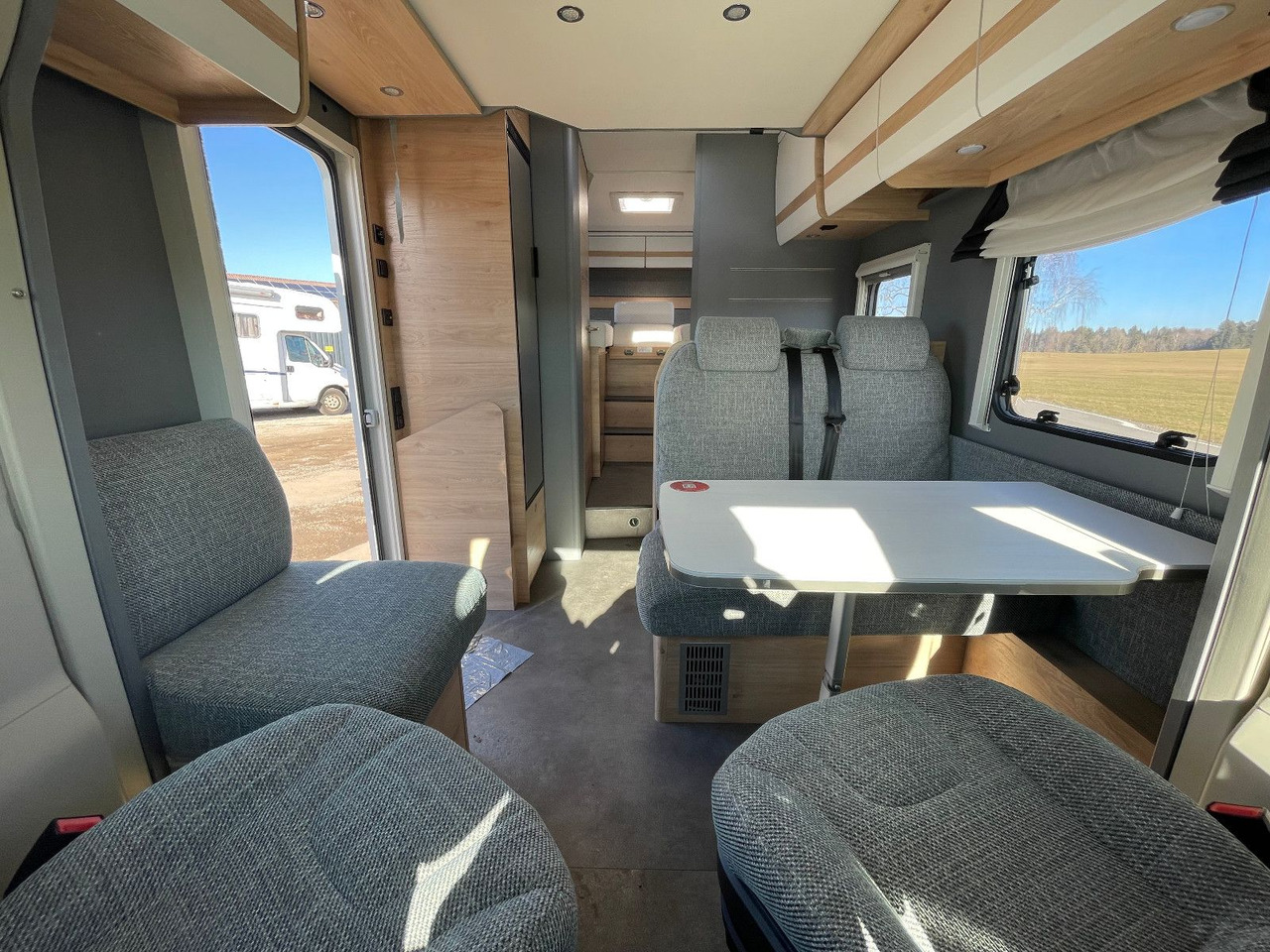 Half integraal camper Dethleffs Just T 7052 EB mit Hubbett,Fiat,Markise,RFK,Navi: afbeelding 14