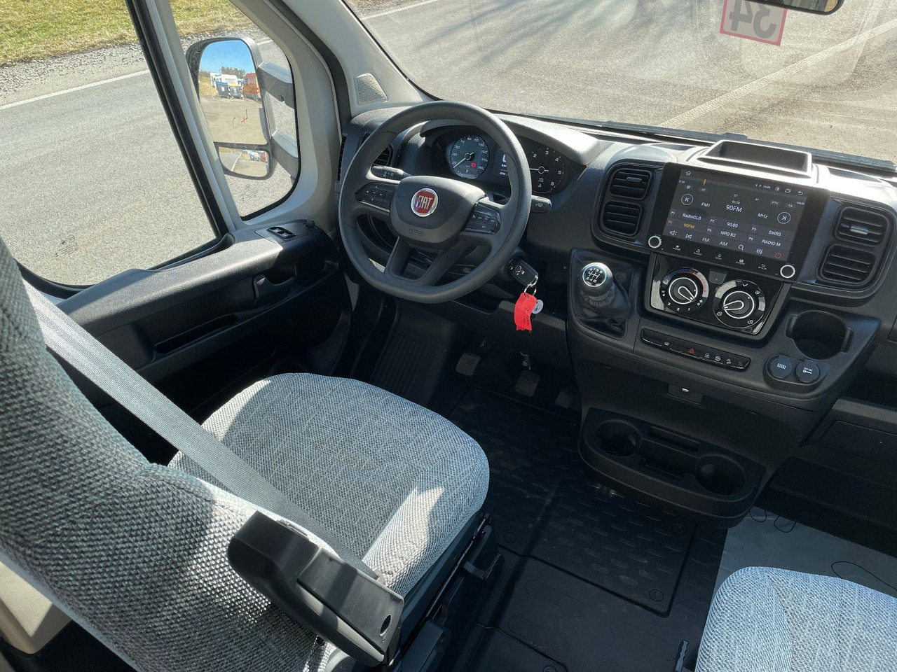 Half integraal camper Dethleffs Just T 7052 EB mit Hubbett,Fiat,Markise,RFK,Navi: afbeelding 9