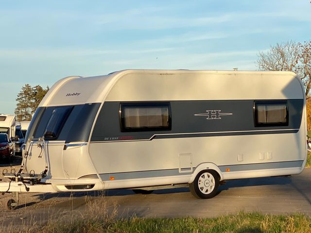 Hobby 495 UL, Einzellbetten, Mover, Vorzelt, - Caravan: afbeelding 2 Hobby 495 UL, Einzellbetten, Mover, Vorzelt, - Caravan: afbeelding 2