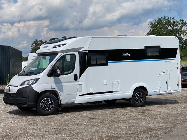 Hobby OnTour C 700 GQ MJ25/MARKISE/RFK/SAFETY-PAKET - Half integraal camper: afbeelding 3 Hobby OnTour C 700 GQ MJ25/MARKISE/RFK/SAFETY-PAKET - Half integraal camper: afbeelding 3