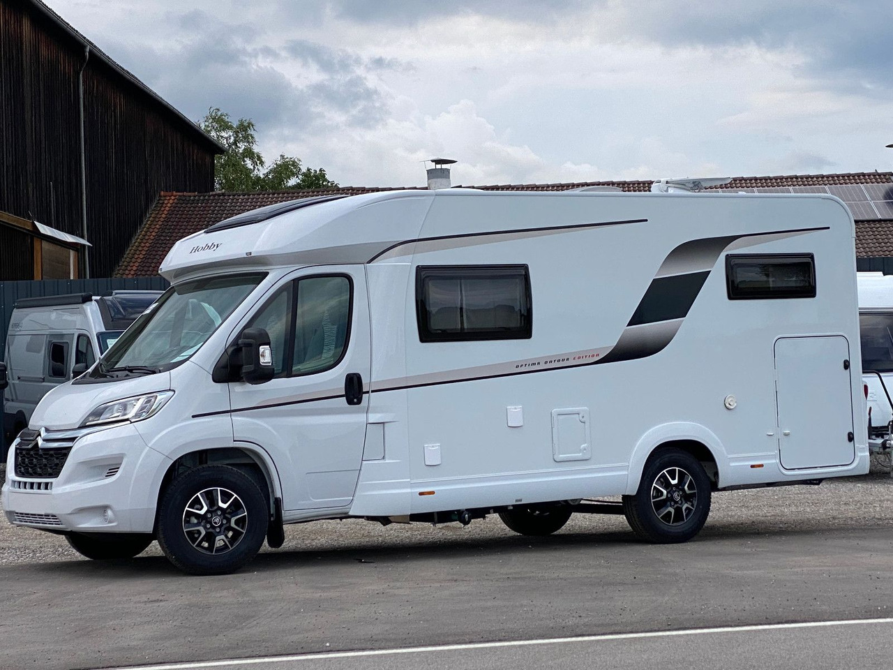 Hobby Optima Ontour Edition V65 GE Navi Markise SAT - Half integraal camper: afbeelding 4 Hobby Optima Ontour Edition V65 GE Navi Markise SAT - Half integraal camper: afbeelding 4