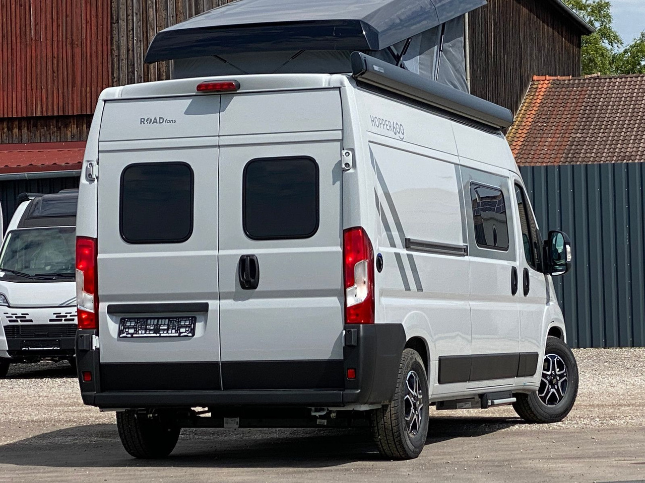 LMC INNOVAN 600 ,Aufstelldach,Automatik,25 Modell - Buscamper: afbeelding 5 LMC INNOVAN 600 ,Aufstelldach,Automatik,25 Modell - Buscamper: afbeelding 5