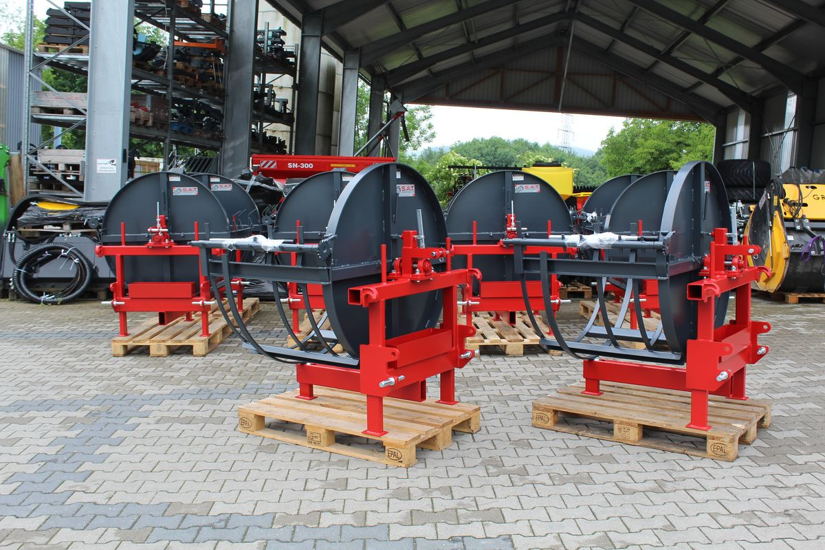 SAT Holzbündelgerät - Euro + Dreipunkt - Bosbouwmachine: afbeelding 2 SAT Holzbündelgerät - Euro + Dreipunkt - Bosbouwmachine: afbeelding 2