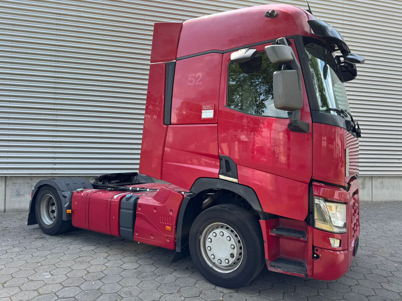 Renault T 460 / 2 Tanks / Refrigerator / 2 Beds / Euro 6 - Trekker: afbeelding 2 Renault T 460 / 2 Tanks / Refrigerator / 2 Beds / Euro 6 - Trekker: afbeelding 2