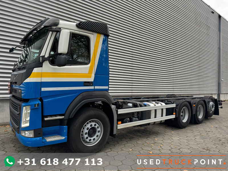 Volvo FM 410 / 8X4 / I-Shift / ADR / Tridem / TUV: 6-2026 / NL Truck - Chassis vrachtwagen: afbeelding 1 Volvo FM 410 / 8X4 / I-Shift / ADR / Tridem / TUV: 6-2026 / NL Truck - Chassis vrachtwagen: afbeelding 1