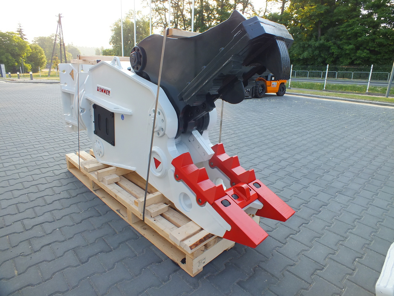 DEMOQ DRK 21 Hydraulic Rotating Pulveriser Crusher 2000 KG - Sloopschaar voor Graafmachine: afbeelding 1 DEMOQ DRK 21 Hydraulic Rotating Pulveriser Crusher 2000 KG - Sloopschaar voor Graafmachine: afbeelding 1