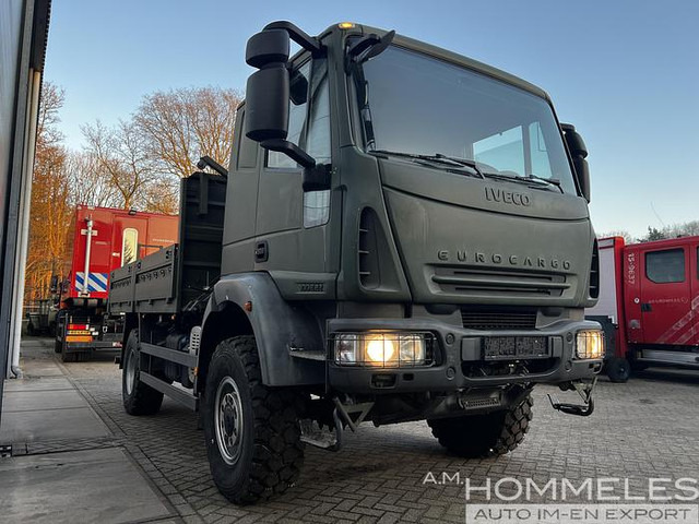 Iveco EuroCargo 100E22 4x4 - Vrachtwagen met open laadbak: afbeelding 4 Iveco EuroCargo 100E22 4x4 - Vrachtwagen met open laadbak: afbeelding 4