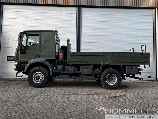 Iveco EuroCargo 100E22 4x4 - Vrachtwagen met open laadbak: afbeelding 3 Iveco EuroCargo 100E22 4x4 - Vrachtwagen met open laadbak: afbeelding 3