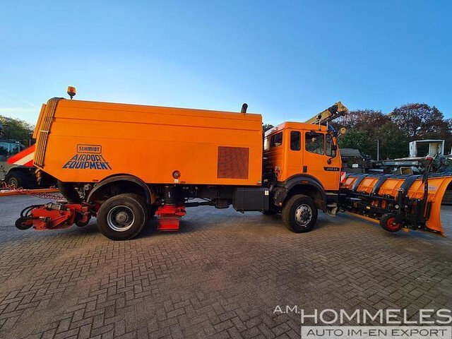 Overaasen RS 200 - Veegwagen: afbeelding 5 Overaasen RS 200 - Veegwagen: afbeelding 5