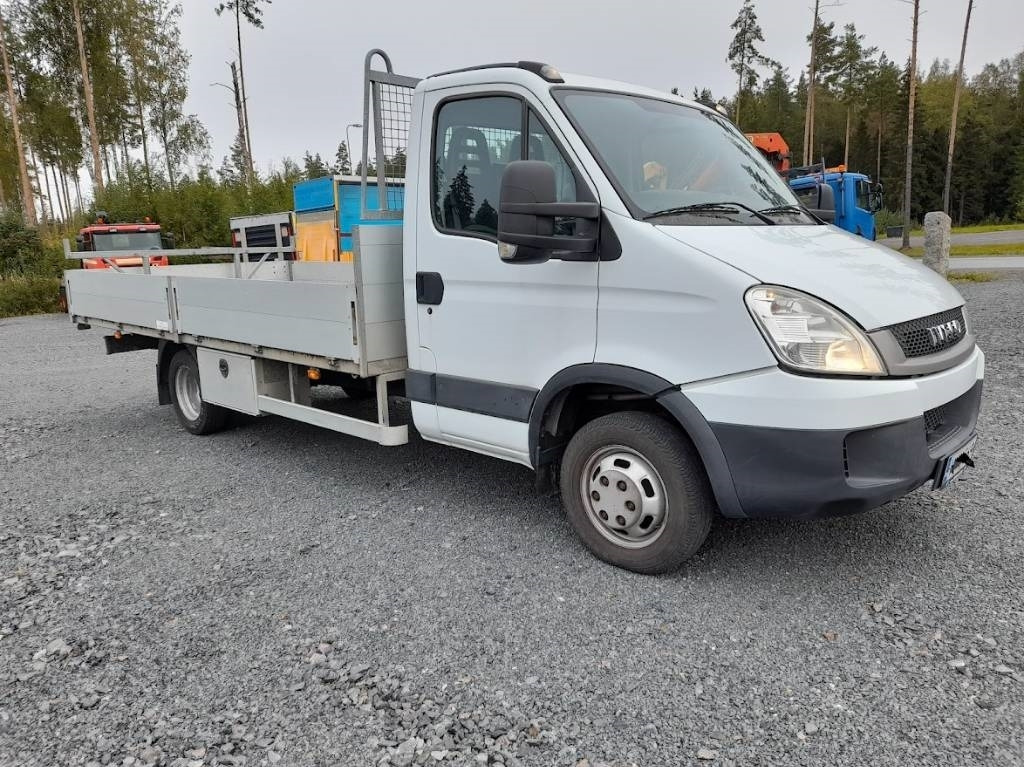 Iveco Daily 40 C18 automat  - Bestelwagen open laadbak: afbeelding 3 Iveco Daily 40 C18 automat  - Bestelwagen open laadbak: afbeelding 3