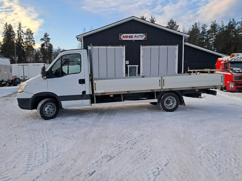 Iveco Daily 40 C18 automat - Bestelwagen open laadbak: afbeelding 1 Iveco Daily 40 C18 automat - Bestelwagen open laadbak: afbeelding 1