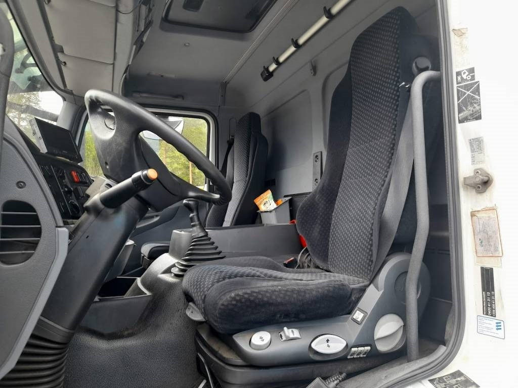 Mercedes-Benz Axor 1829 - Koelwagen vrachtwagen: afbeelding 4 Mercedes-Benz Axor 1829 - Koelwagen vrachtwagen: afbeelding 4