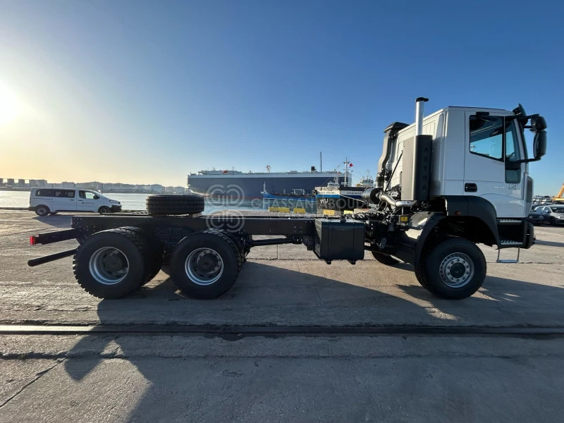 ASTRA HD9 6x6 CHASSIS - Barcelona Stock - Chassis vrachtwagen: afbeelding 4 ASTRA HD9 6x6 CHASSIS - Barcelona Stock - Chassis vrachtwagen: afbeelding 4