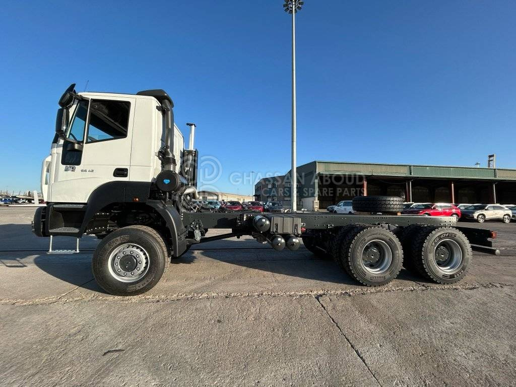 BARCELONA ASTRA CHASSIS 6×6 (HD9 66.42) MY24 - Chassis vrachtwagen: afbeelding 2 BARCELONA ASTRA CHASSIS 6×6 (HD9 66.42) MY24 - Chassis vrachtwagen: afbeelding 2