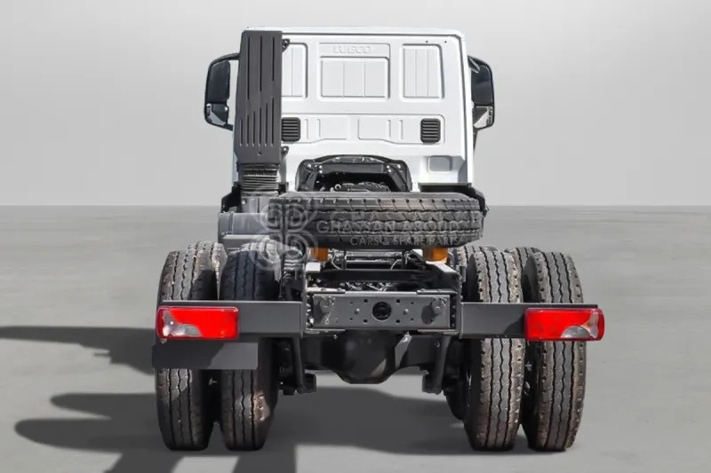 Iveco T-WAY AD380T47H 6x4 R24 Tyres Chassis - Barcelona Stock - Chassis vrachtwagen: afbeelding 3 Iveco T-WAY AD380T47H 6x4 R24 Tyres Chassis - Barcelona Stock - Chassis vrachtwagen: afbeelding 3