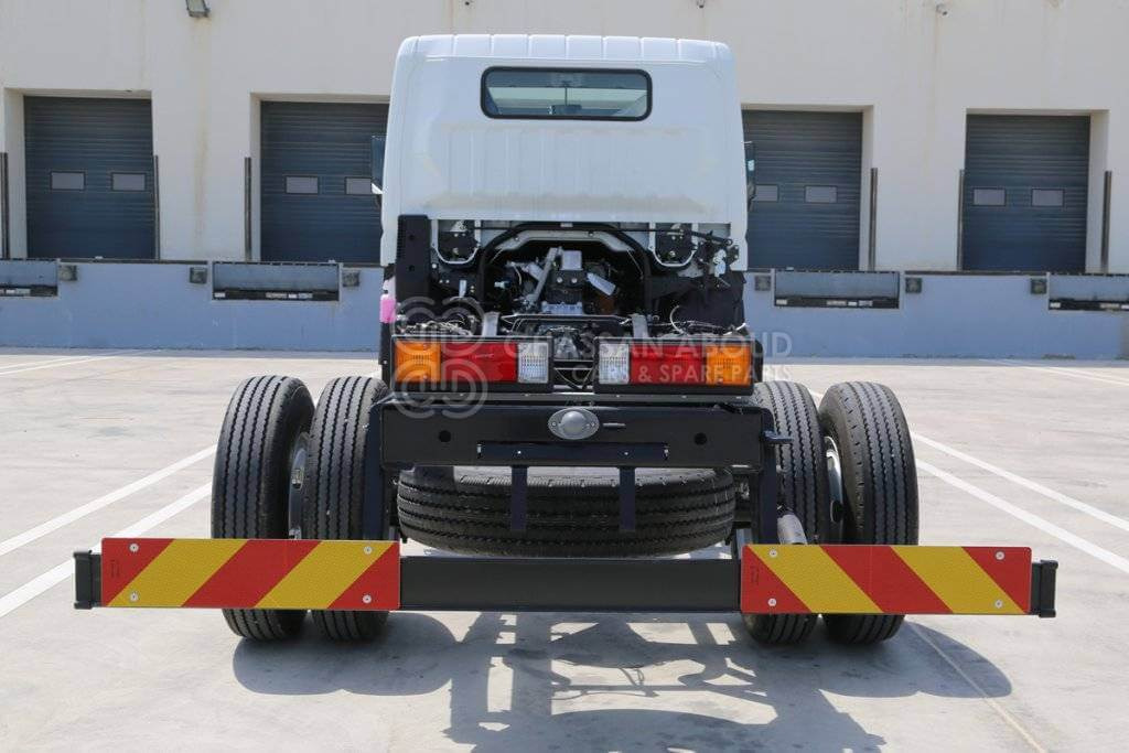 MITSUBISHI CANTER CHASSIS 3TON SC 100L TANK (4X4) DIESEL, MY24 - Chassis vrachtwagen: afbeelding 4 MITSUBISHI CANTER CHASSIS 3TON SC 100L TANK (4X4) DIESEL, MY24 - Chassis vrachtwagen: afbeelding 4