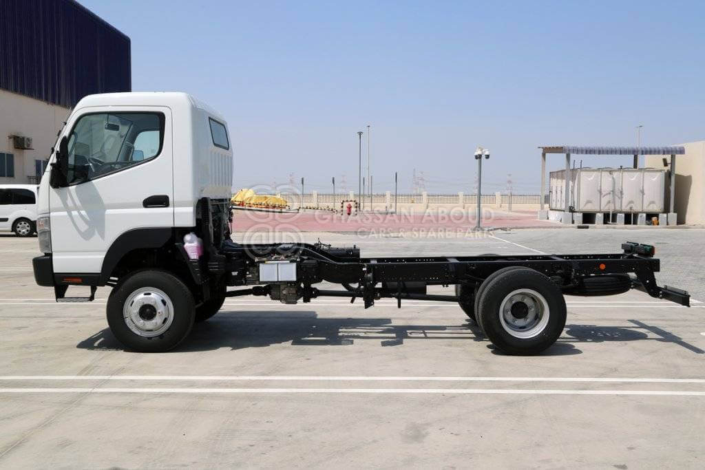 MITSUBISHI CANTER CHASSIS 3TON SC 100L TANK (4X4) DIESEL, MY24 - Chassis vrachtwagen: afbeelding 3 MITSUBISHI CANTER CHASSIS 3TON SC 100L TANK (4X4) DIESEL, MY24 - Chassis vrachtwagen: afbeelding 3