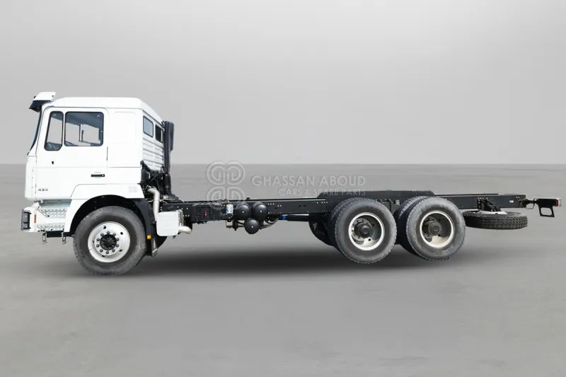 Shacman 6x4 F3000 Chassis - Chassis vrachtwagen: afbeelding 3 Shacman 6x4 F3000 Chassis - Chassis vrachtwagen: afbeelding 3