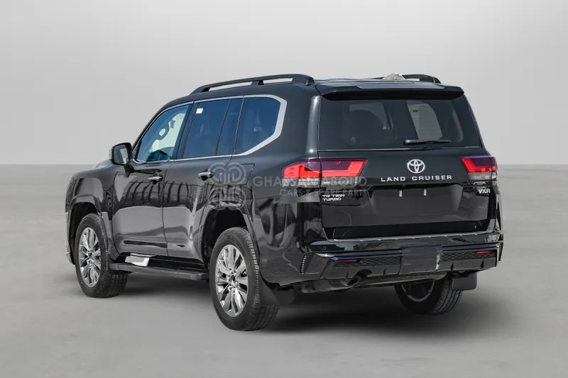 Toyota Land Cruiser 300 4x4 - SUV: afbeelding 4 Toyota Land Cruiser 300 4x4 - SUV: afbeelding 4