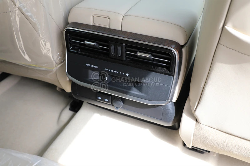 SUV Toyota Land Cruiser: afbeelding 8 SUV Toyota Land Cruiser: afbeelding 8