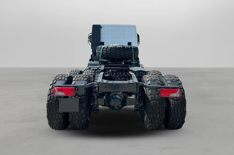 Iveco T-WAY AT720T47WTH 6x6 R20 Tyres Tractor Head - Barcelona Stock - Trekker: afbeelding 3 Iveco T-WAY AT720T47WTH 6x6 R20 Tyres Tractor Head - Barcelona Stock - Trekker: afbeelding 3