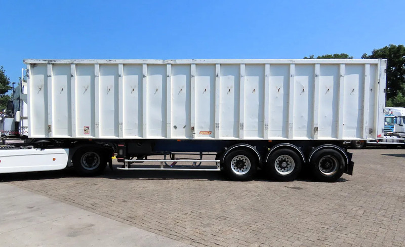 Benalu 55m3 , 5840 kg grain transport - Kipper oplegger: afbeelding 5 Benalu 55m3 , 5840 kg grain transport - Kipper oplegger: afbeelding 5