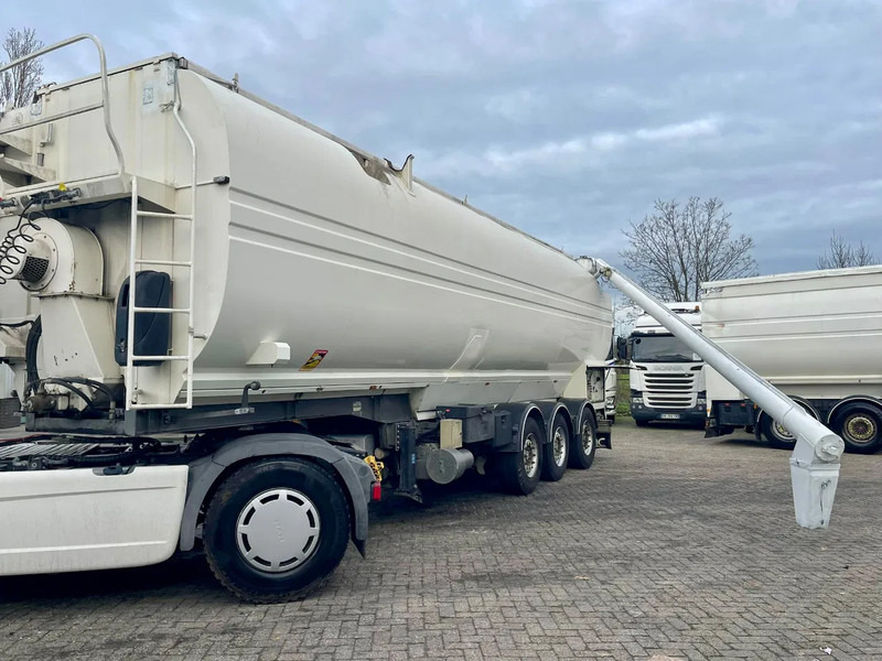 DESOT TSCI AUGER, HATZ diesel, SAF AXLES - Tankoplegger: afbeelding 2 DESOT TSCI AUGER, HATZ diesel, SAF AXLES - Tankoplegger: afbeelding 2