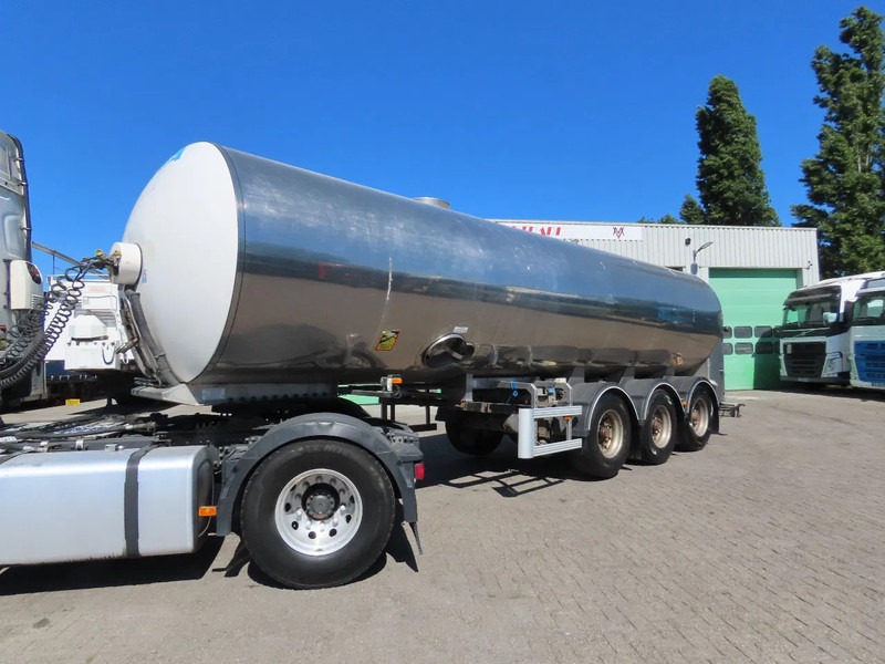 ETA Milk / melk 27200 L (all valid documents for milk transport) - Tankoplegger: afbeelding 1 ETA Milk / melk 27200 L (all valid documents for milk transport) - Tankoplegger: afbeelding 1