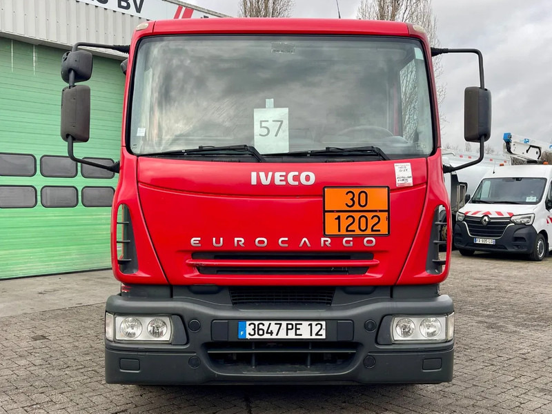 Iveco EuroCargo 150 E24 10312 L, 3 COMP, PTO FRANCE TRUCK! GREAT CONDITION! - Tankwagen: afbeelding 4 Iveco EuroCargo 150 E24 10312 L, 3 COMP, PTO FRANCE TRUCK! GREAT CONDITION! - Tankwagen: afbeelding 4
