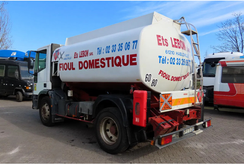 Iveco Eurocargo FUEL (DIESEL/PETROL) 8000 LITERS, COMP: 3500L,1000L, 3500L - Tankwagen, Kraanwagen: afbeelding 5 Iveco Eurocargo FUEL (DIESEL/PETROL) 8000 LITERS, COMP: 3500L,1000L, 3500L - Tankwagen, Kraanwagen: afbeelding 5