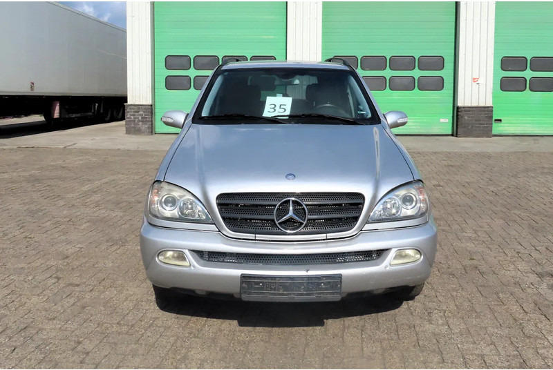 Mercedes-Benz M-Klasse ML ML 270. for export, 5 seats, real leather, Climate - Personenwagen: afbeelding 4 Mercedes-Benz M-Klasse ML ML 270. for export, 5 seats, real leather, Climate - Personenwagen: afbeelding 4