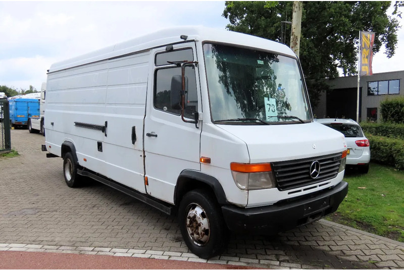 Mercedes-Benz Vario 813 clean. good engine - Gesloten bestelwagen: afbeelding 2 Mercedes-Benz Vario 813 clean. good engine - Gesloten bestelwagen: afbeelding 2