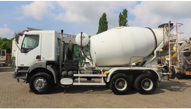 Renault Kerax 370 6X6! 10M3, FULL SPRIG. GREAT CONDITON! - Betonmixer: afbeelding 3 Renault Kerax 370 6X6! 10M3, FULL SPRIG. GREAT CONDITON! - Betonmixer: afbeelding 3