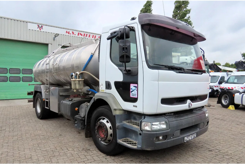 Renault Premium 300 water / milk / foods tank. INOX ! Manual diesel pomp! FRANCE TRUCK!! - Tankwagen: afbeelding 1 Renault Premium 300 water / milk / foods tank. INOX ! Manual diesel pomp! FRANCE TRUCK!! - Tankwagen: afbeelding 1