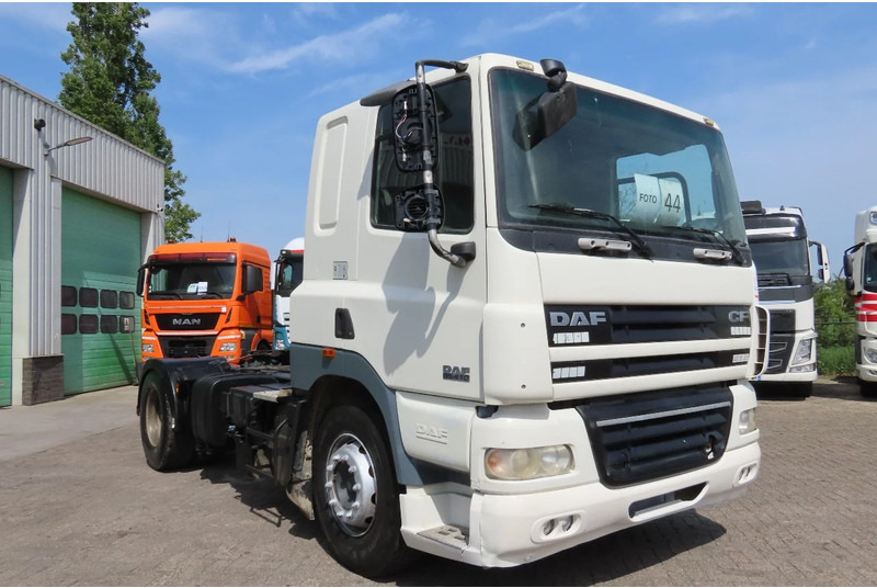 DAF CF 85.410 Manual, Retarder, PTO/Hydraulic, Very clean truck! - Trekker: afbeelding 1 DAF CF 85.410 Manual, Retarder, PTO/Hydraulic, Very clean truck! - Trekker: afbeelding 1