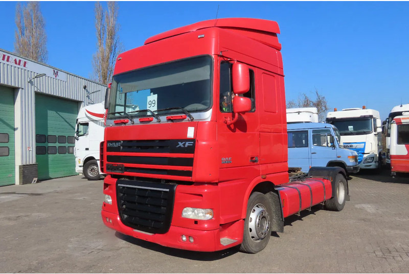 DAF XF 105.460 Euro5 evv, 2 beds, 2 tanks - Trekker: afbeelding 1 DAF XF 105.460 Euro5 evv, 2 beds, 2 tanks - Trekker: afbeelding 1