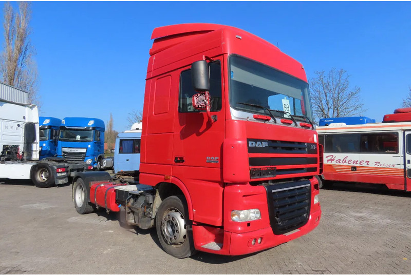 DAF XF 105.460 Euro5 evv, 2 beds, 2 tanks - Trekker: afbeelding 2 DAF XF 105.460 Euro5 evv, 2 beds, 2 tanks - Trekker: afbeelding 2