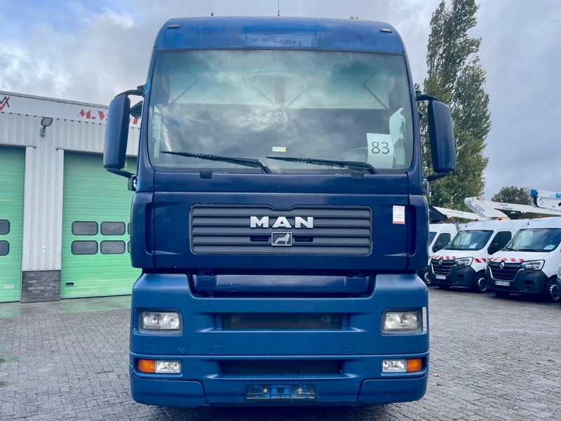 MAN TGA 18.480 Manual gearbox, manual injection GREAT CONDITION! - Trekker: afbeelding 2 MAN TGA 18.480 Manual gearbox, manual injection GREAT CONDITION! - Trekker: afbeelding 2