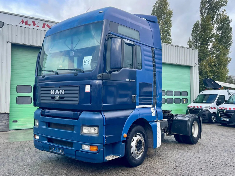 MAN TGA 18.480 Manual gearbox, manual injection GREAT CONDITION! - Trekker: afbeelding 1 MAN TGA 18.480 Manual gearbox, manual injection GREAT CONDITION! - Trekker: afbeelding 1
