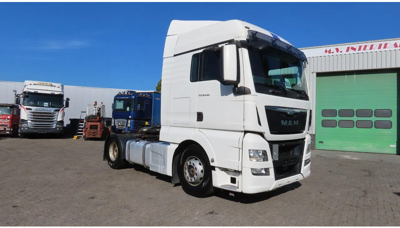 MAN TGX 14.440 RETARDER, 2 tanks, GREAT CONDITION! - Trekker: afbeelding 1 MAN TGX 14.440 RETARDER, 2 tanks, GREAT CONDITION! - Trekker: afbeelding 1