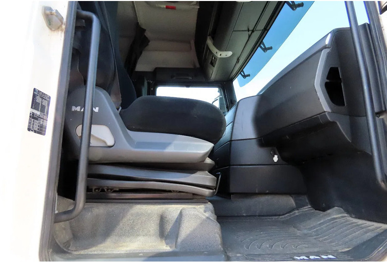 Trekker MAN TGX 18.480 RETARDER, 2X FUEL TANK, FRIGO: afbeelding 17