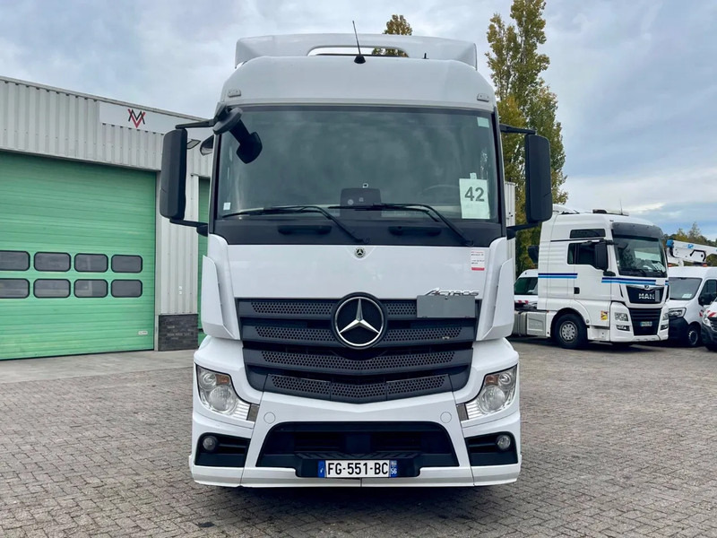 Mercedes-Benz Actros 1845 vin: WDF9634031C008330 , 2 tanks, France clean truck - Trekker: afbeelding 4 Mercedes-Benz Actros 1845 vin: WDF9634031C008330 , 2 tanks, France clean truck - Trekker: afbeelding 4
