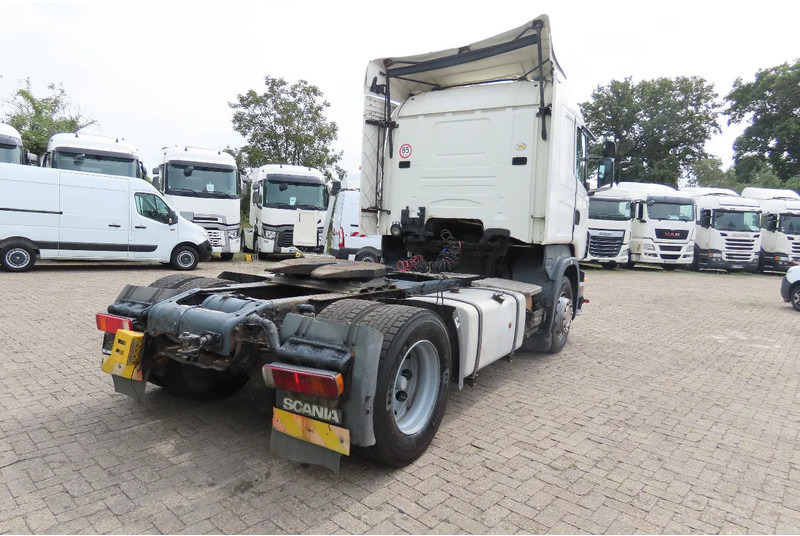 Scania R420 2 tanks, 2 beds, manual gearbox - Trekker: afbeelding 5 Scania R420 2 tanks, 2 beds, manual gearbox - Trekker: afbeelding 5
