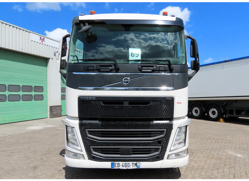 Volvo FH 460 PTO, HYDRAULIC, PARKING AIRCO, FRIGO - Trekker: afbeelding 2 Volvo FH 460 PTO, HYDRAULIC, PARKING AIRCO, FRIGO - Trekker: afbeelding 2